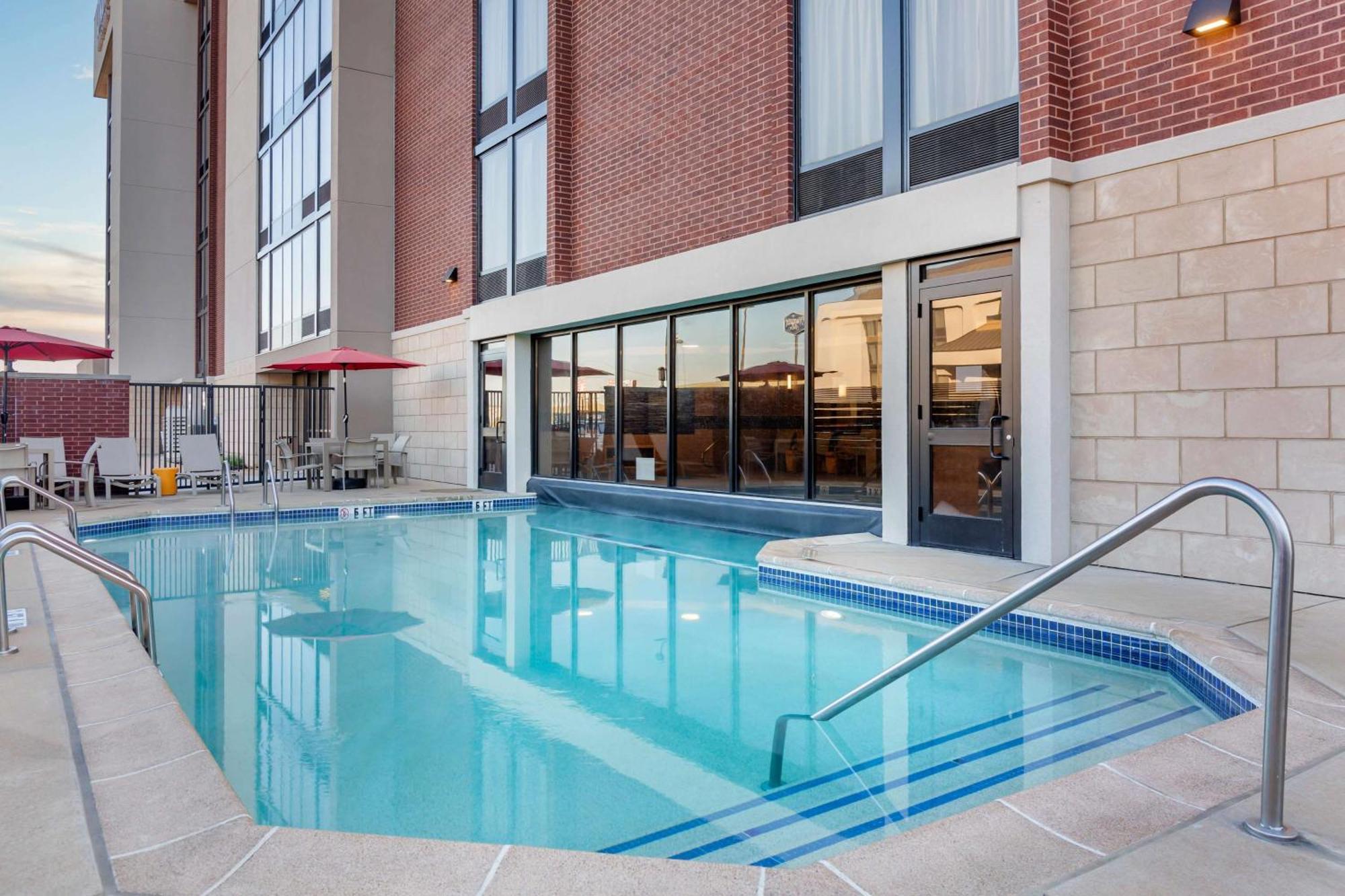 Drury Inn & Suites St. Louis-Southwest 밸리파크 외부 사진
