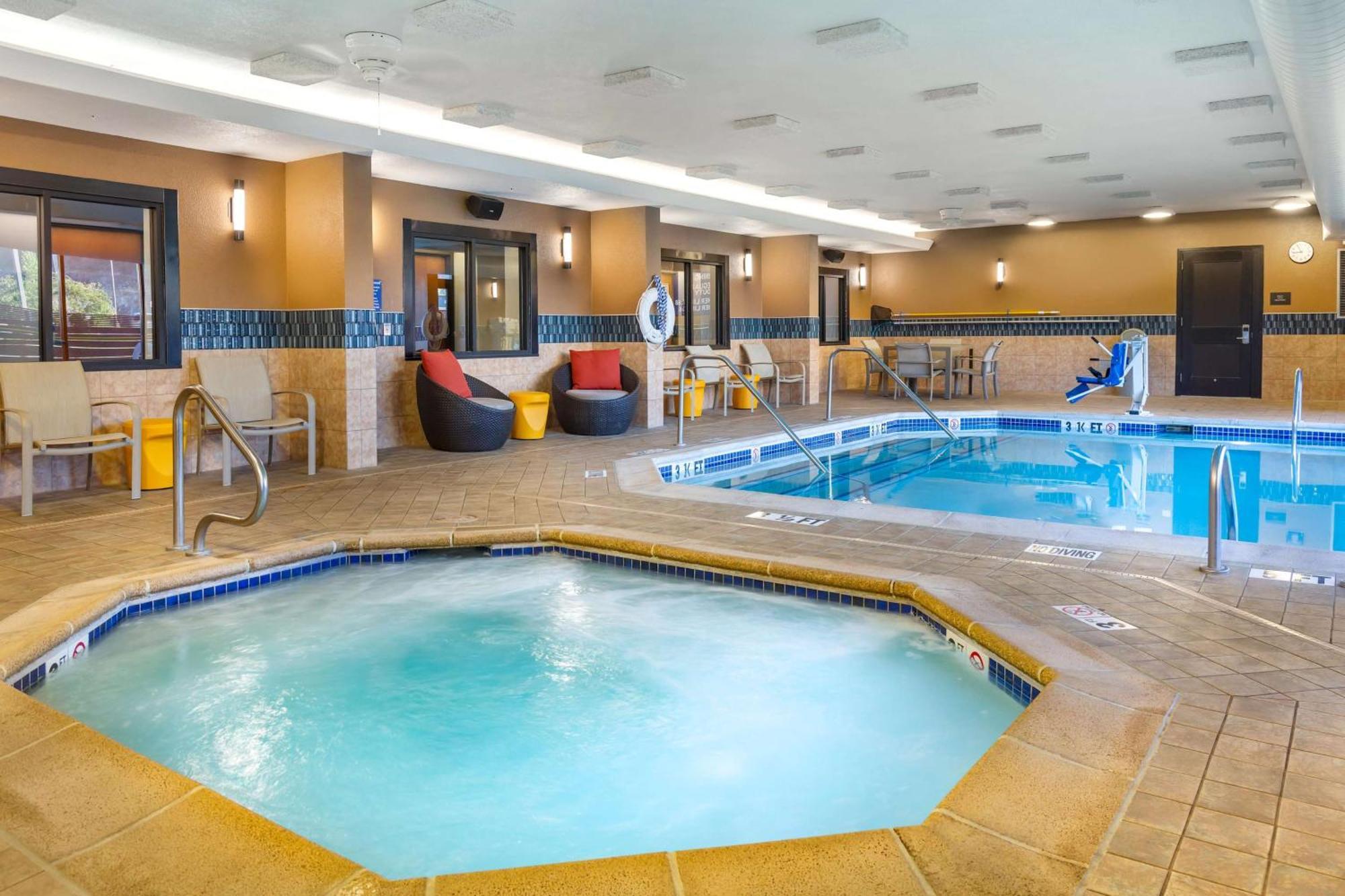 Drury Inn & Suites St. Louis-Southwest 밸리파크 외부 사진