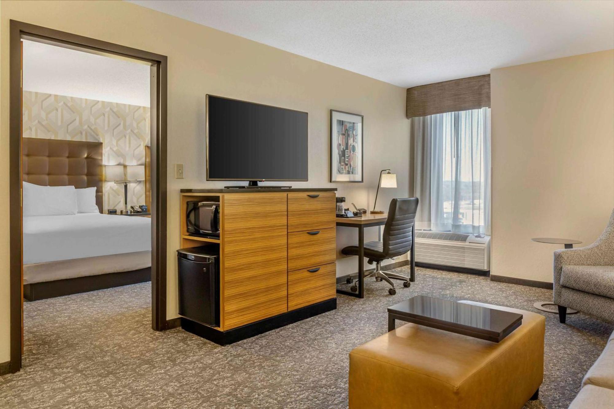 Drury Inn & Suites St. Louis-Southwest 밸리파크 외부 사진