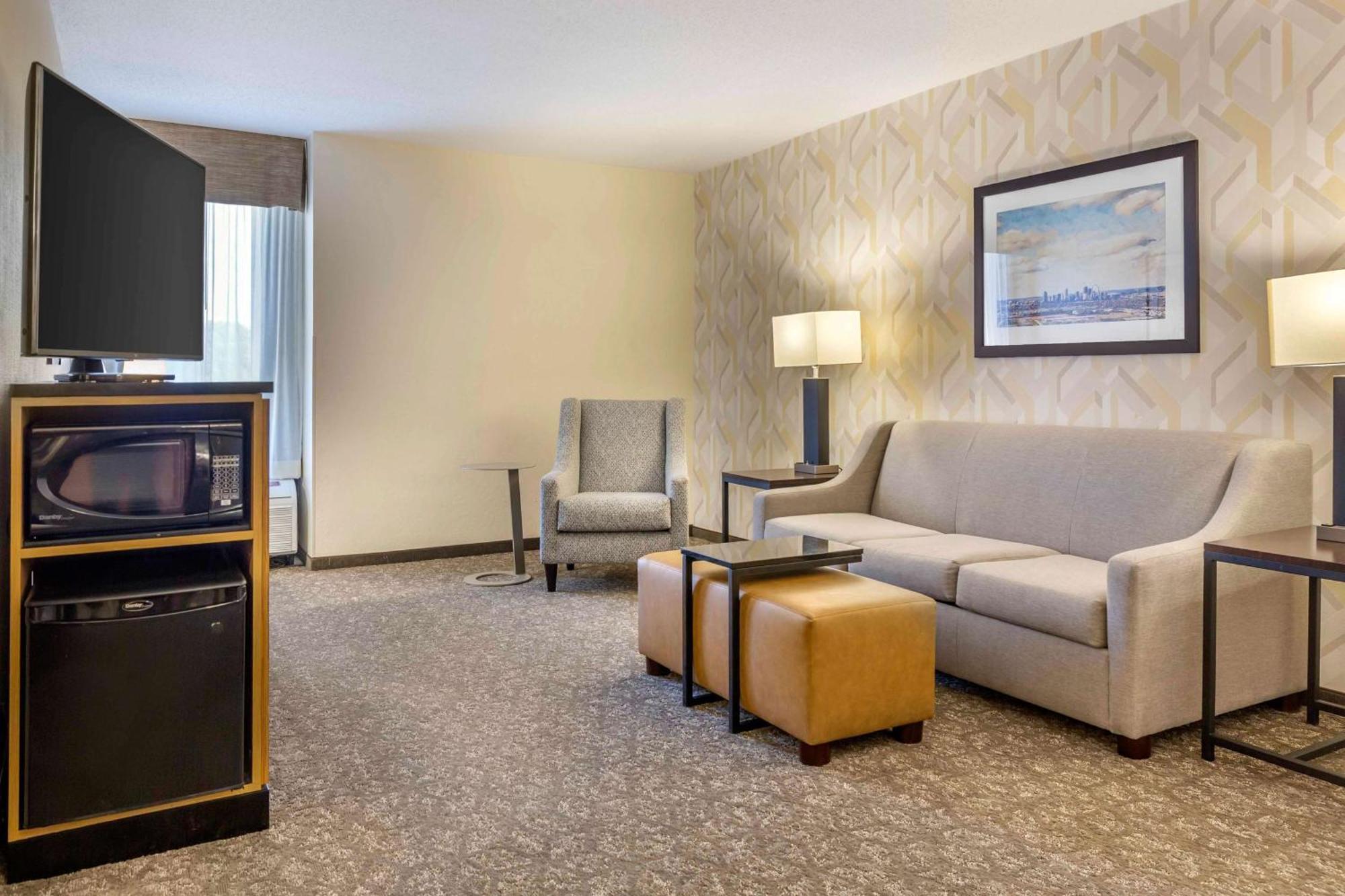 Drury Inn & Suites St. Louis-Southwest 밸리파크 외부 사진