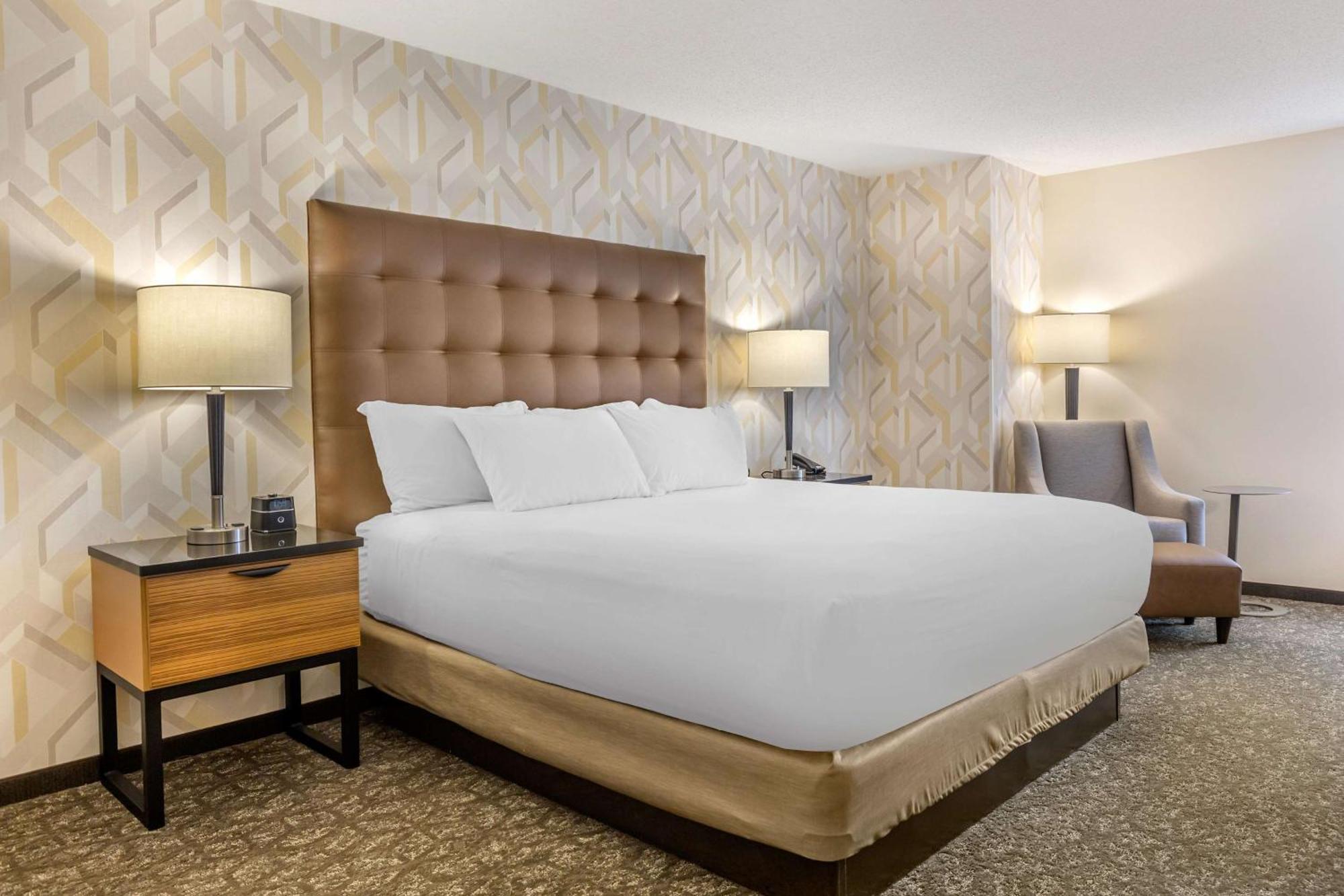 Drury Inn & Suites St. Louis-Southwest 밸리파크 외부 사진