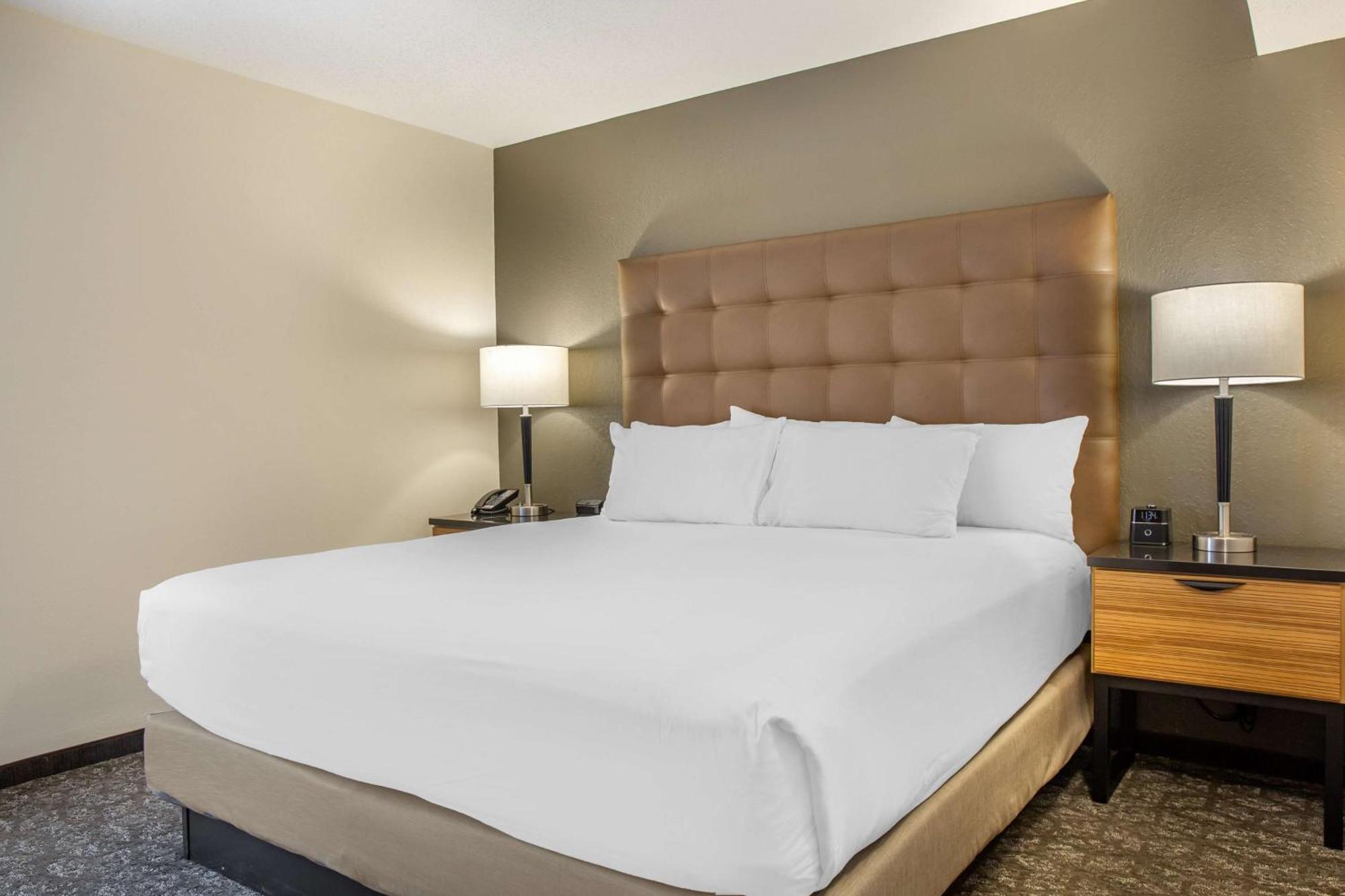 Drury Inn & Suites St. Louis-Southwest 밸리파크 외부 사진