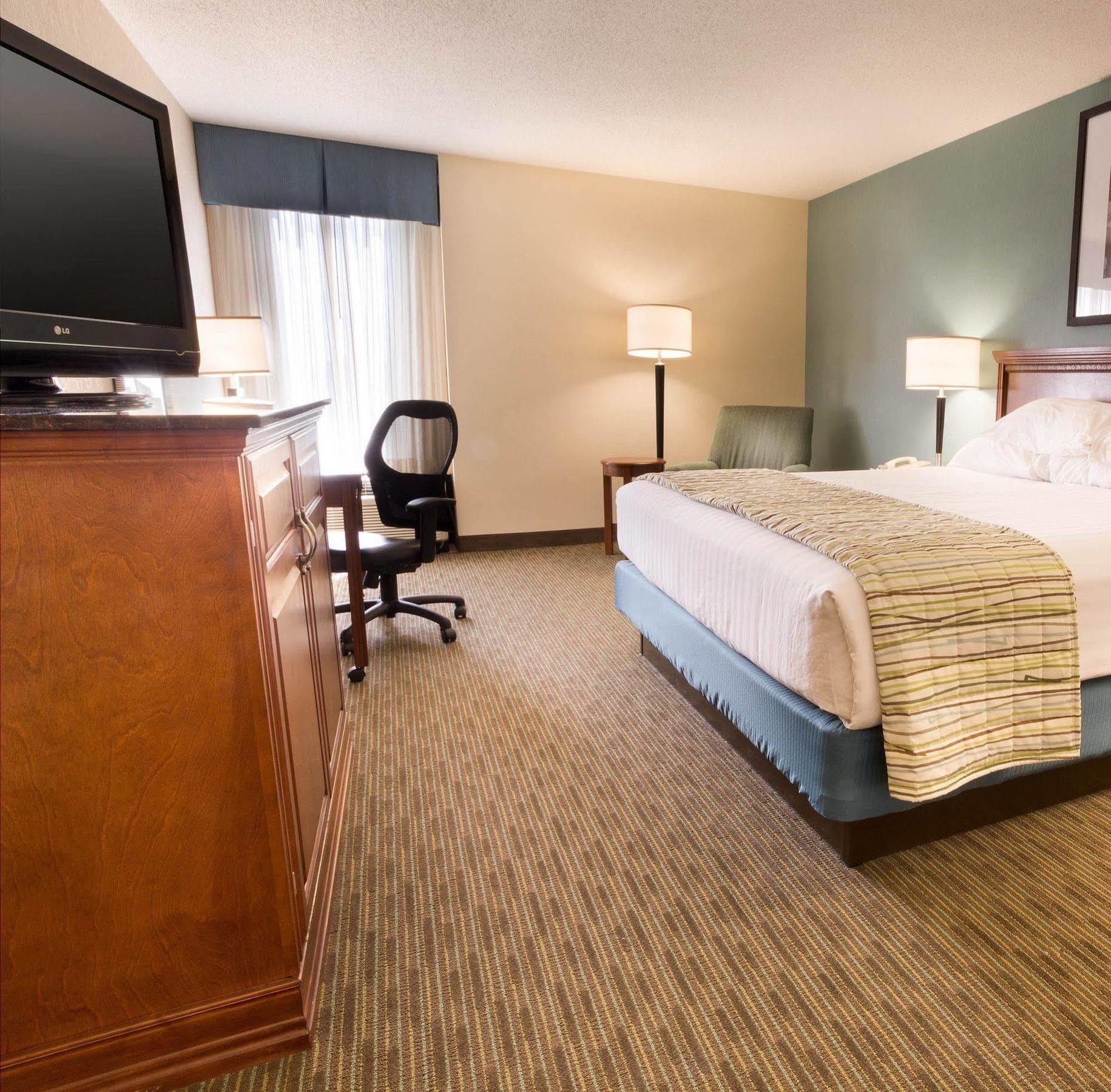 Drury Inn & Suites St. Louis-Southwest 밸리파크 외부 사진